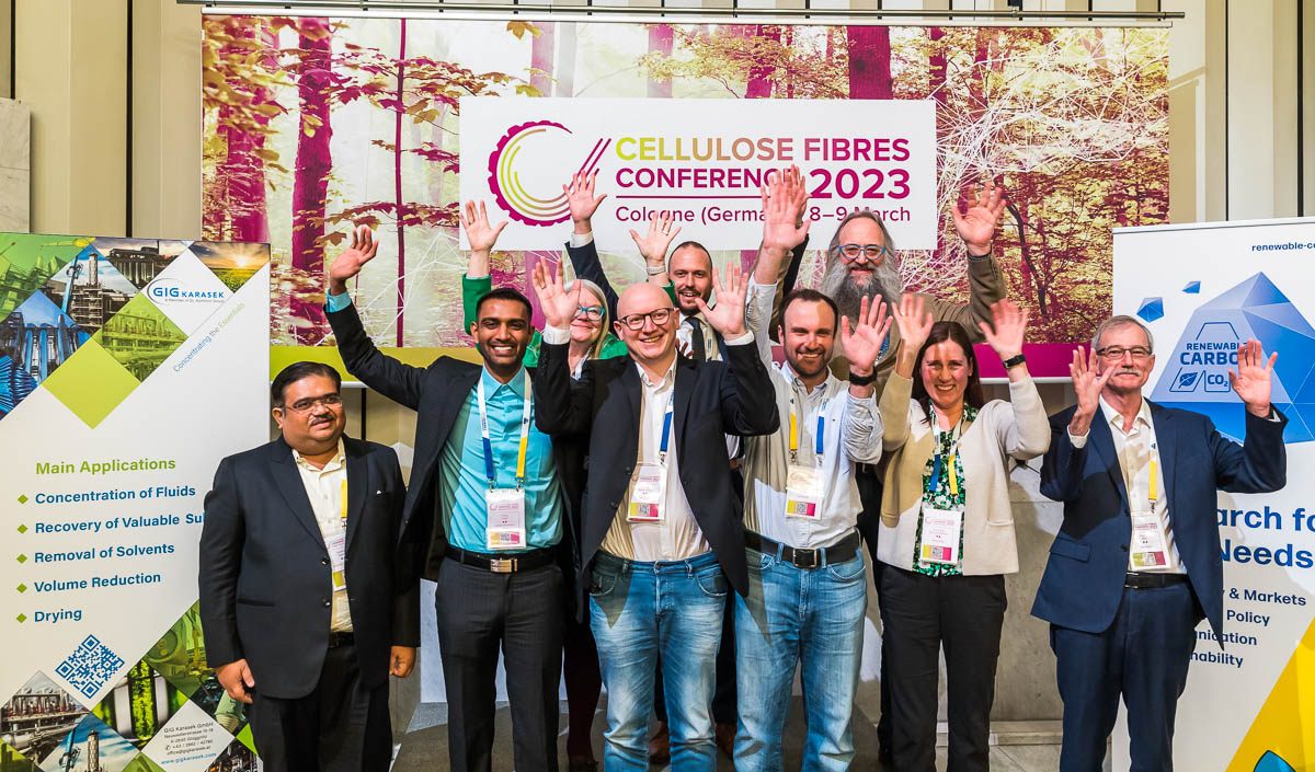Award Nominees 2023, f.l.t.r. Sandesh Saxena (Gencrest Bio Products), Chirag Virani (Sparkle Innovations), Asta Partanen (nova-Institute), Enrique Herrero Acero (Heiq), Andreas Schnitzhofer (GiG Karasek), Markus Pichler (Lenzing), Michael Carus (nova-Institut), Kristina Elg Christofferson (Renewcell), Wayne Best (Nanullose and Birla Cellulose)