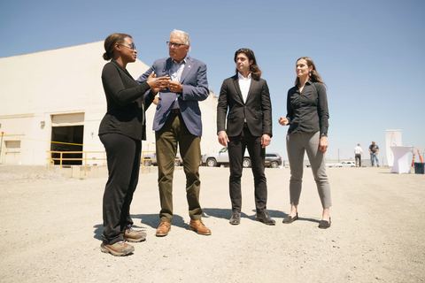 Washington Governor Jay Inslee (second from left) speaks at the groundbreaking in Moses Lake today with Twelve co-founders (L-R) Etosha Cave, Chief Science Officer; Nicholas Flanders, Chief Executive Officer; and Kendra Kuhl, Chief Technology Officer.