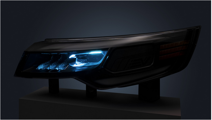 The newly developed process makes it possible to recycle polycarbonates and reuse the recyclate for high-performance applications such as car headlights.
