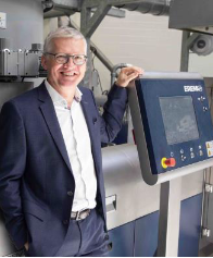 Manfred Hackl, CEO of EREMA Group:
“A functioning recycling industry demands a focus on the
entire process and value chain from waste collection and
processing to recycling and the final plastic product.