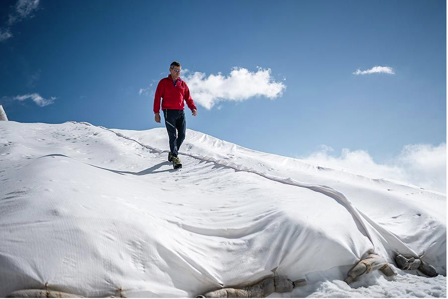 Berndt Köll at the Stubai Glacier: field trials showed promising results.