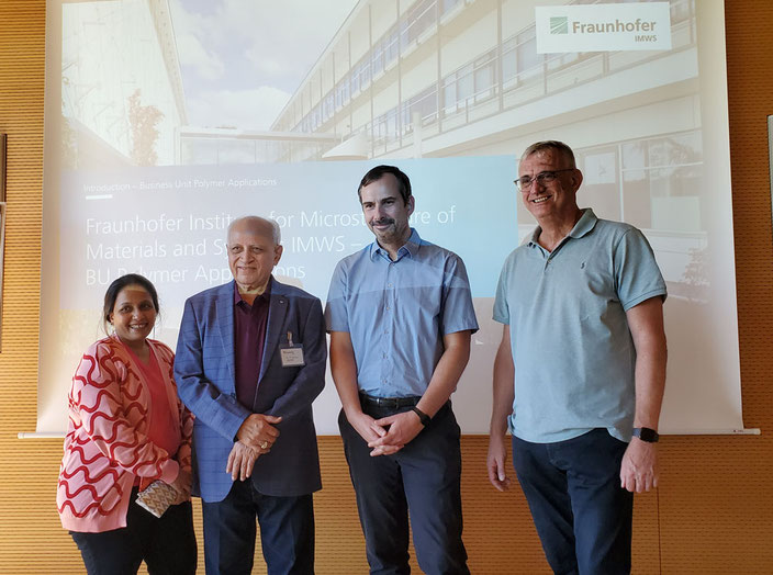 Keshawi und Arvind Mehta wurden von den POLYKUM-Vorständen Dr. Patrick Hirsch und Peter Putsch (v.l.n.r) im Chemiedreieck begrüßt. 