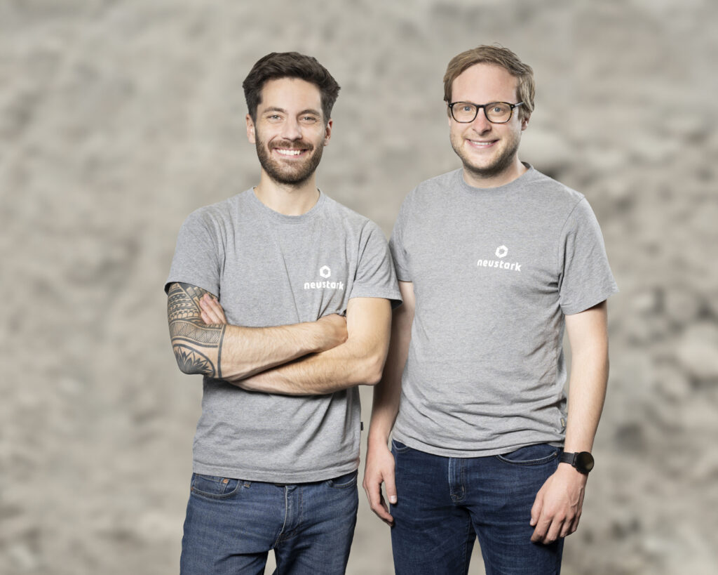 Founders and co-CEOs of neustark: Valentin Gutknecht (left), Johannes Tiefenthaler (right).