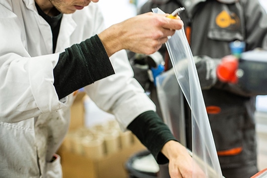 At its facilities in Saint-Jean-Bonnefonds, Lactips has an industrial division with lines dedicated to production and product development, as well as a services division.