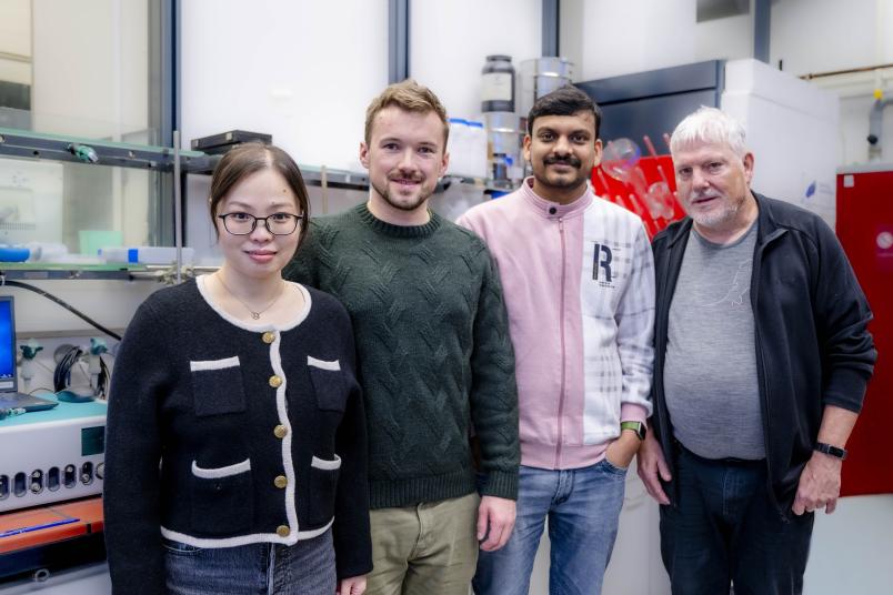 Das Bochumer Autorenteam Panpan Wang, Thomas Quast, Shubhadeep Chandra und Wolfgang Schuhmann (von links).