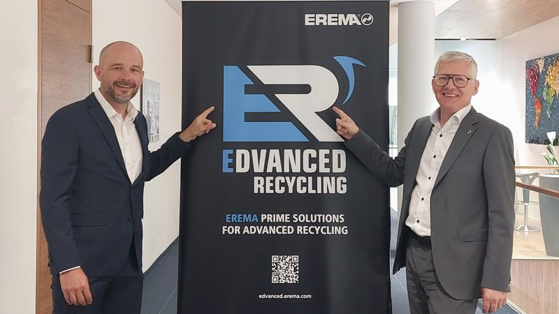 Launch of „Edvanced Recycling“: Manfred Hackl, CEO of the Erema Group (right) und Gerold Breuer, Head of Marketing, presented their campaign at the Pre-K press event