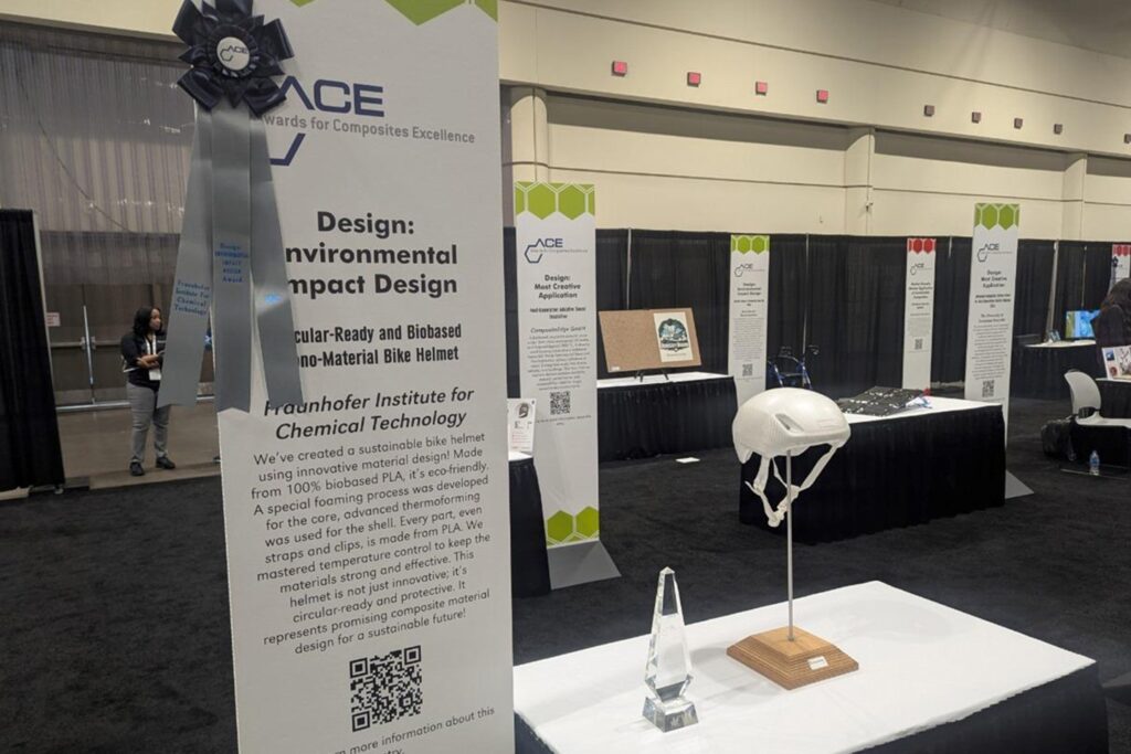 Der biobasierte, kreislauffähige Fahrradhelm aus PLA wurde auf der CAMX 2025 ausgezeichnet.
© CAMX