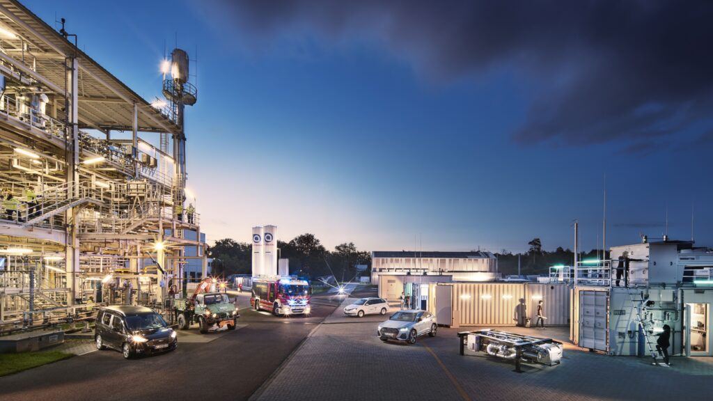 Mit den am KIT entwickelten reFuels – erneuerbare Kraftstoffe aus verschiedenen Verfahren – können Verbrennungsmotoren für alle Anwendungen laufen. 