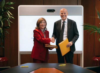 EIB Vice-President Gelsomina Vigliotti and Eni CEO Claudio Descalzi
