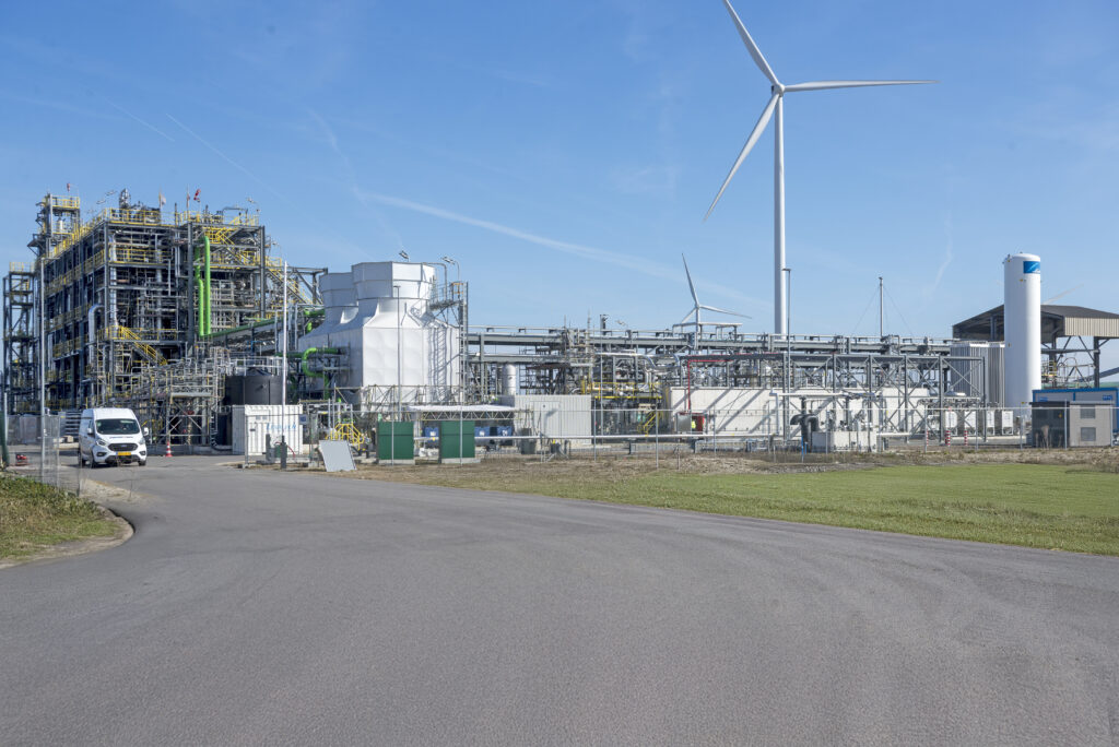 In October 2024, Avantium officially opened the world’s first commercial-scale plant for FDCA in Delfzijl.