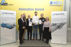 Winners of the Innovation Award „Biocomposite of the Year 2017“ (f.l.t.r. Peter von Hoffmann, Coperion GmbH; Moderator Michael Carus, nova-institute; Dr. Hans Korte for Beck Nageltechnik GmbH; Friedrich J. Deimann, GreenBoats; Prof.Dr. Patrick Teuffel, TU Eindhoven; Moderator Dr. Asta Partanen, nova-institute) (Source: nova-Institut, PvP)