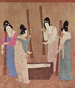 1024px-Court_ladies_pounding_silk_from_a_painting_捣练图_by_Emperor_Huizong