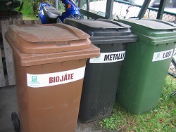 Household-waste-cans-for-circulating-biological-metal-and-glass-waste-in-a-Finland-SeppVei