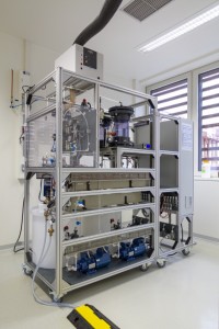 © Fraunhofer IGB The electrolyzer developed in the CELBICON project at Fraunhofer IGB synthesizes formic acid from atmospheric CO2.